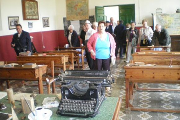 Escuela-Museo de Vega de Doña Olimpa