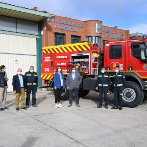 Diputación entrega un camión forestal al Ayuntamiento de Saldaña