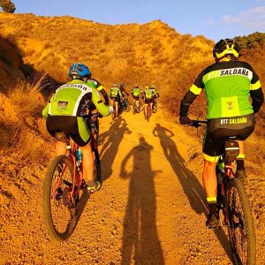 De la vega a la montaña sin bajarse de la bicicleta