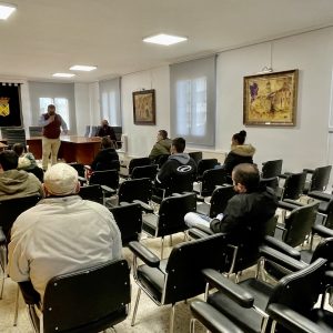 Rehabilitación de equipamientos, mobiliario urbano, estancias y viarios en el Parque Javier Cortes