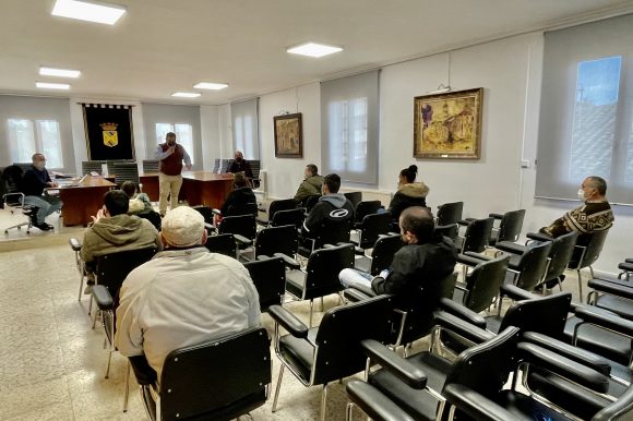 Rehabilitación de equipamientos, mobiliario urbano, estancias y viarios en el Parque Javier Cortes